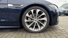 Jaguar XE 2.0 D200 R-Dynamic SE Black 4dr Auto Diesel Saloon